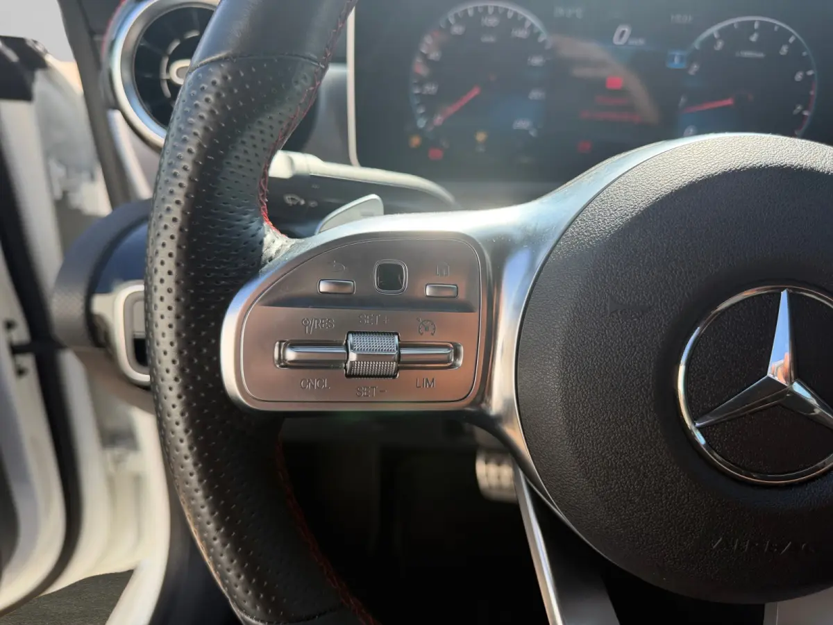 180 Business Solution AMG Aut- Nap 55dkm, Carplay, Android Auto, Xenon Led, Camera, Ada Cruise
