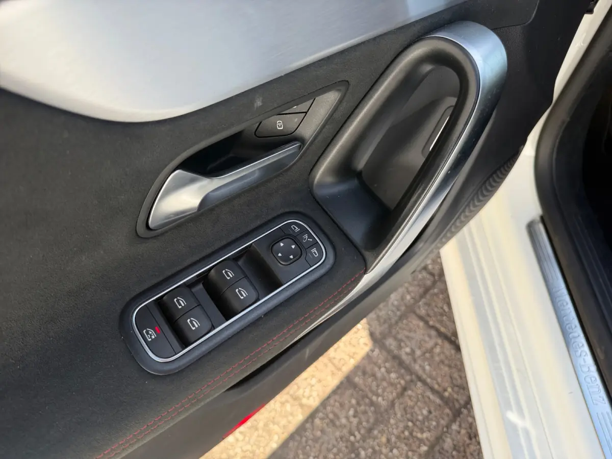 180 Business Solution AMG Aut- Nap 55dkm, Carplay, Android Auto, Xenon Led, Camera, Ada Cruise