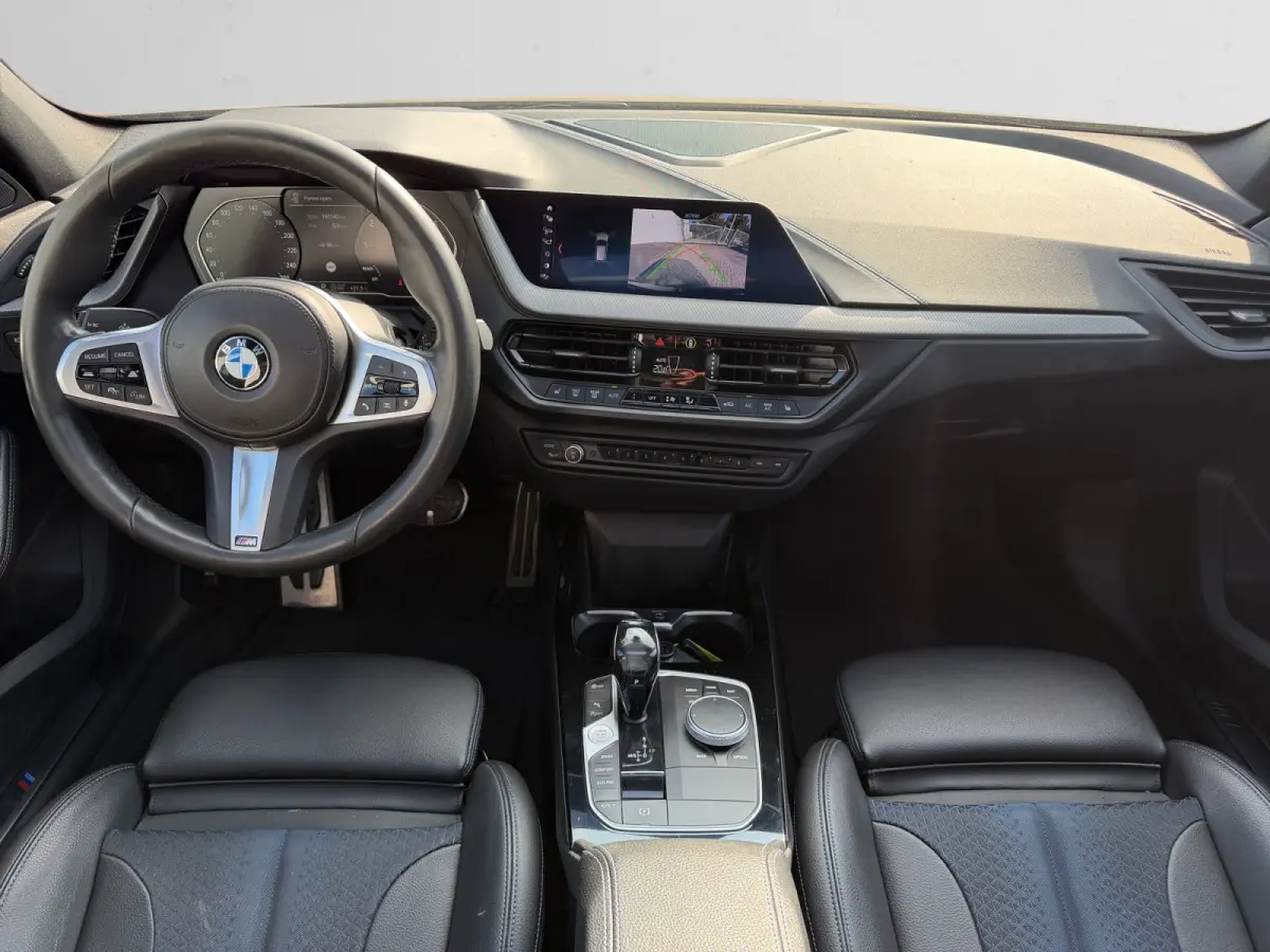 118i M Sport Aut- Panoramadak, Carplay, Android Auto, Sfeerverlichting, Camera, Xenon Led