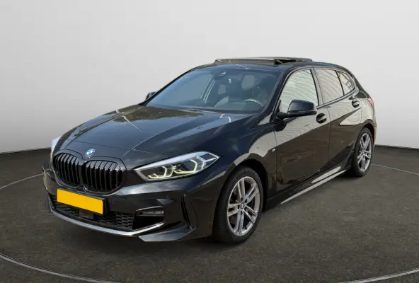 118i M Sport Aut- Panoramadak, Carplay, Android Auto, Sfeerverlichting, Camera, Xenon Led