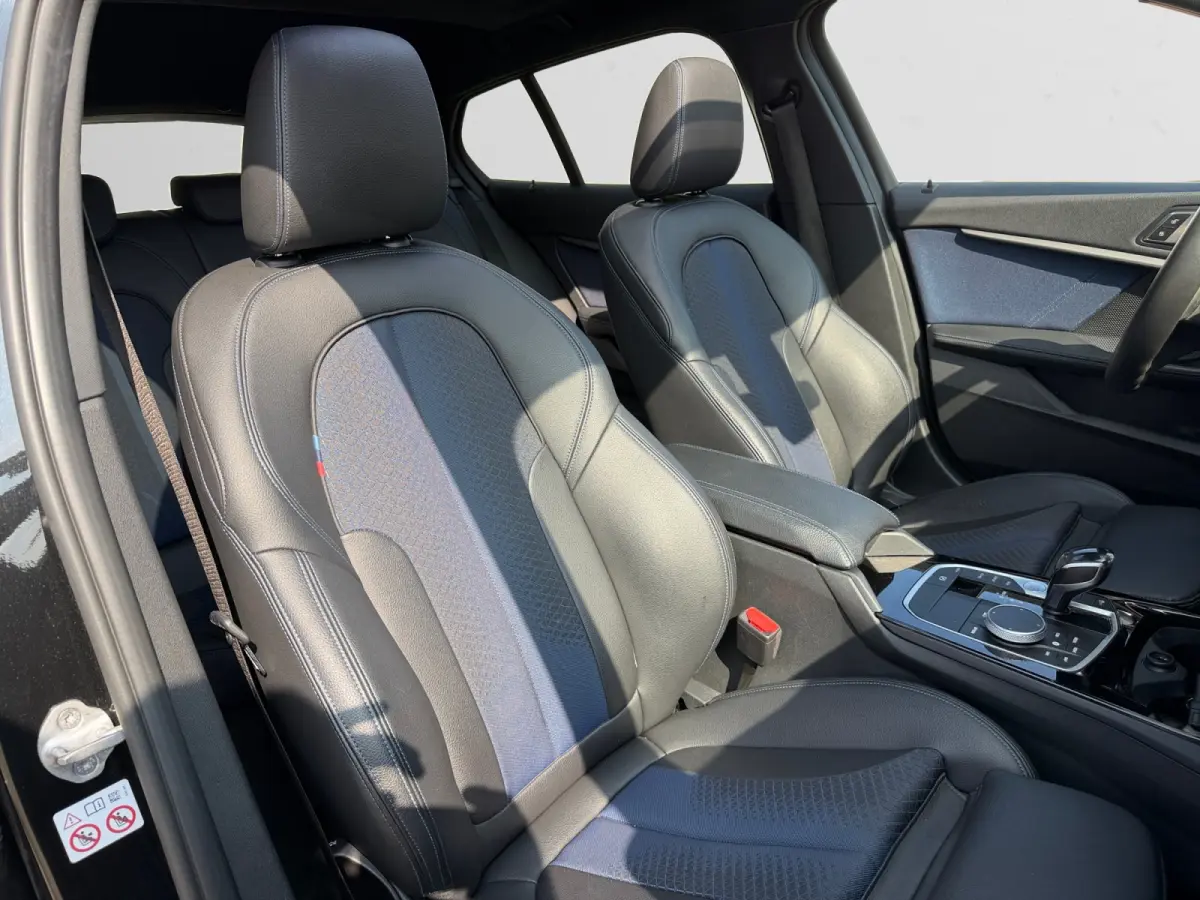 118i M Sport Aut- Panoramadak, Carplay, Android Auto, Sfeerverlichting, Camera, Xenon Led