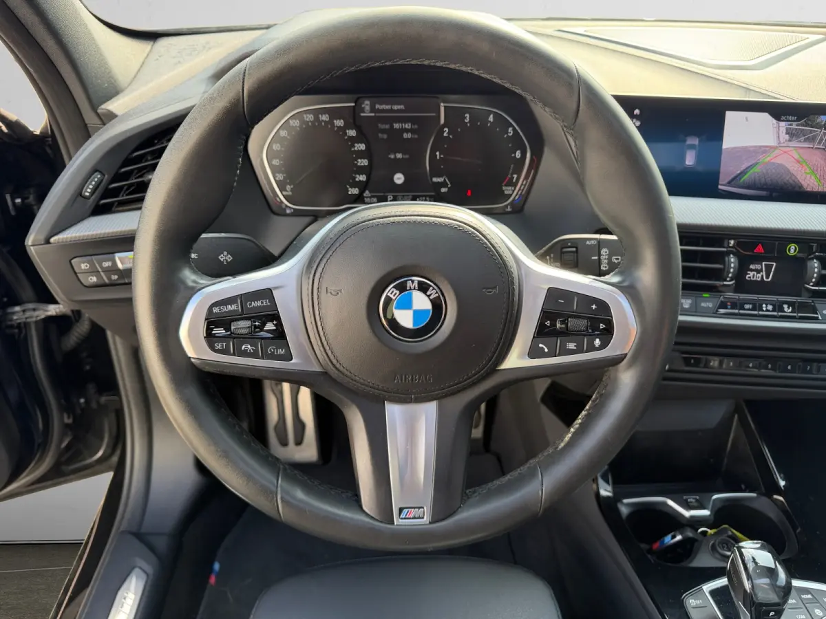118i M Sport Aut- Panoramadak, Carplay, Android Auto, Sfeerverlichting, Camera, Xenon Led