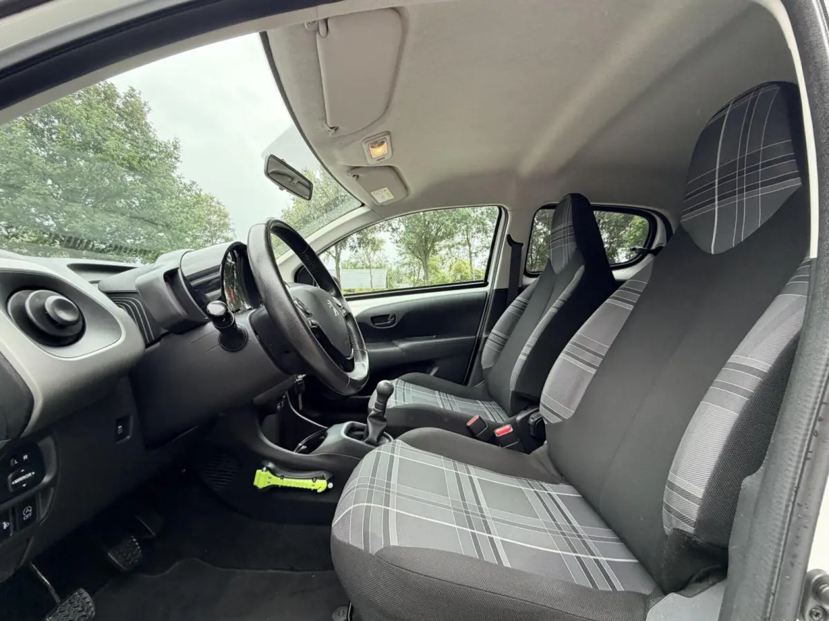 1.0 e-VTi Active | Airco | Camera | 5DRS | Bluetooth | Goed Onderhouden