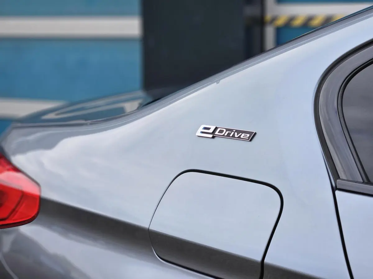 530e 360 Sunroof High Executive M Sport