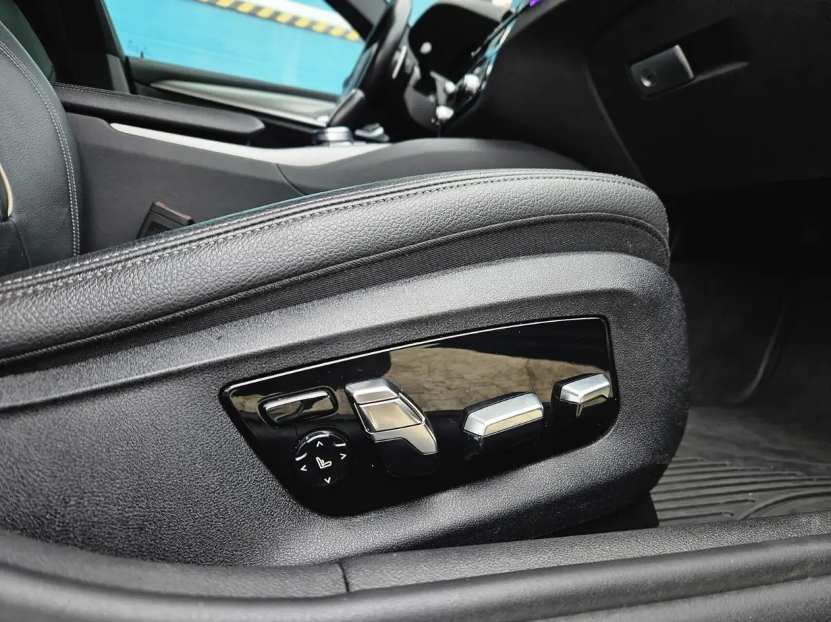 530e 360 Sunroof High Executive M Sport