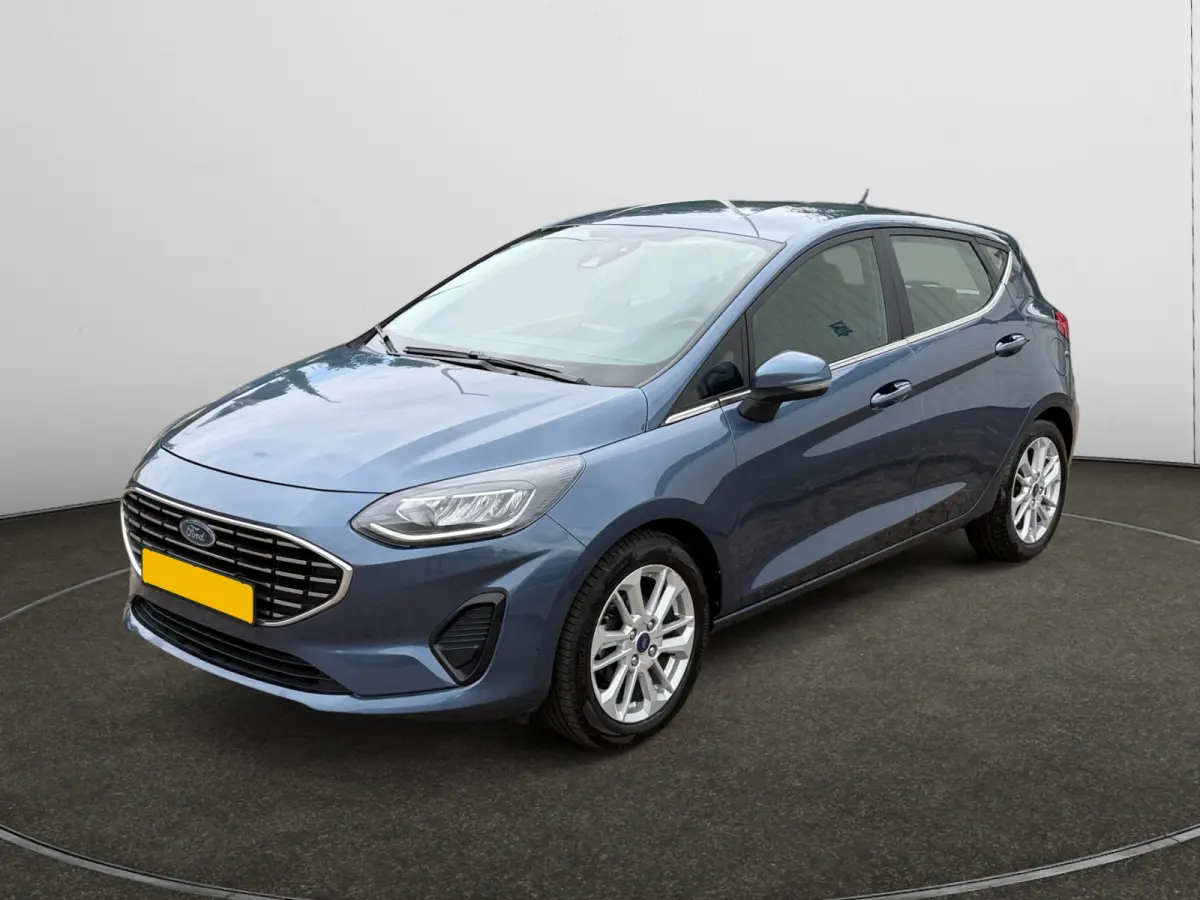 1.0 EcoBoost 124pk Hybrid Titanium- Carplay, Android Auto, Lane Assist, Trafic Sign, Xenon Led, Park Assist,