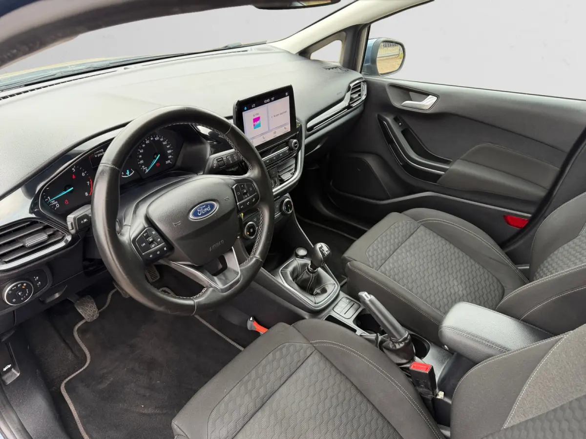 1.0 EcoBoost 124pk Hybrid Titanium- Carplay, Android Auto, Lane Assist, Trafic Sign, Xenon Led, Park Assist,