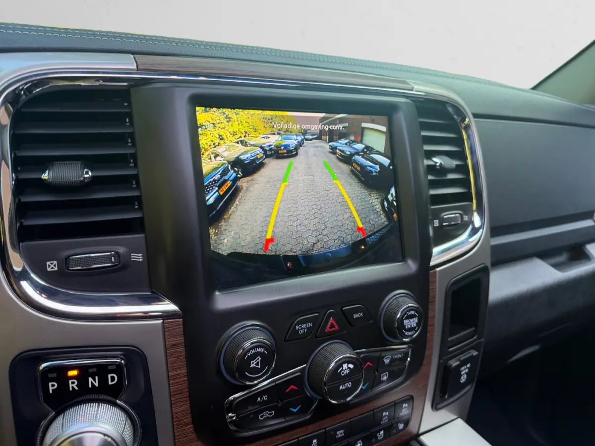 5.7i V8 Hemi 4x4 Crew Cab- LPG Onderbouw, Schuifdak, Stuur/Stoelverwarming, Stoelventilatie, Striping