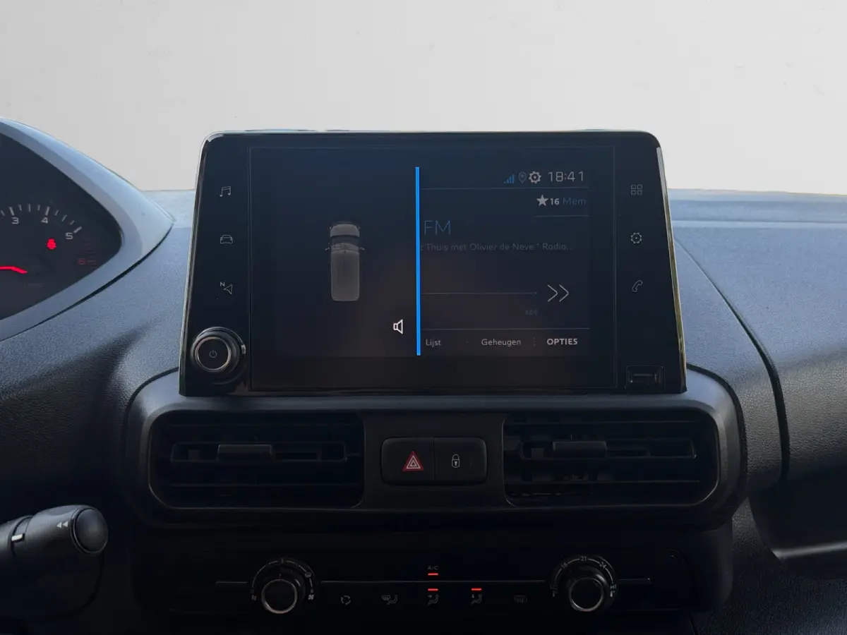 1.6 BlueHDI Premium- Carplay, Android Auto, Park Assist, Dealer Onderhouden, Cruise