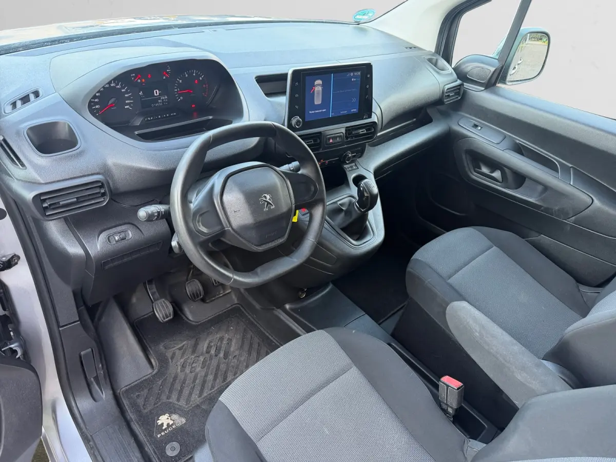 1.6 BlueHDI Premium- Carplay, Android Auto, Park Assist, Dealer Onderhouden, Cruise