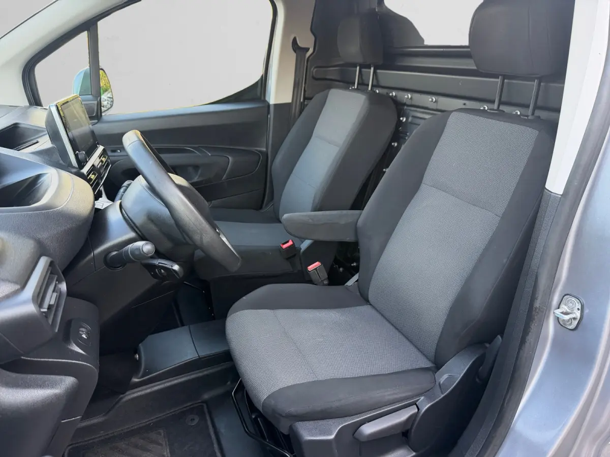 1.6 BlueHDI Premium- Carplay, Android Auto, Park Assist, Dealer Onderhouden, Cruise