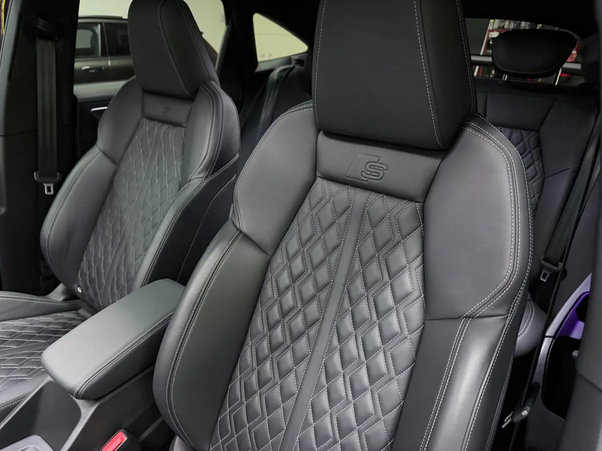 40 S EDITION 3X S-LINE RS-STOELEN PANO/NAVI/LEDER/CAM/DAB/CARPLAY/ADAPT-CRUISE///