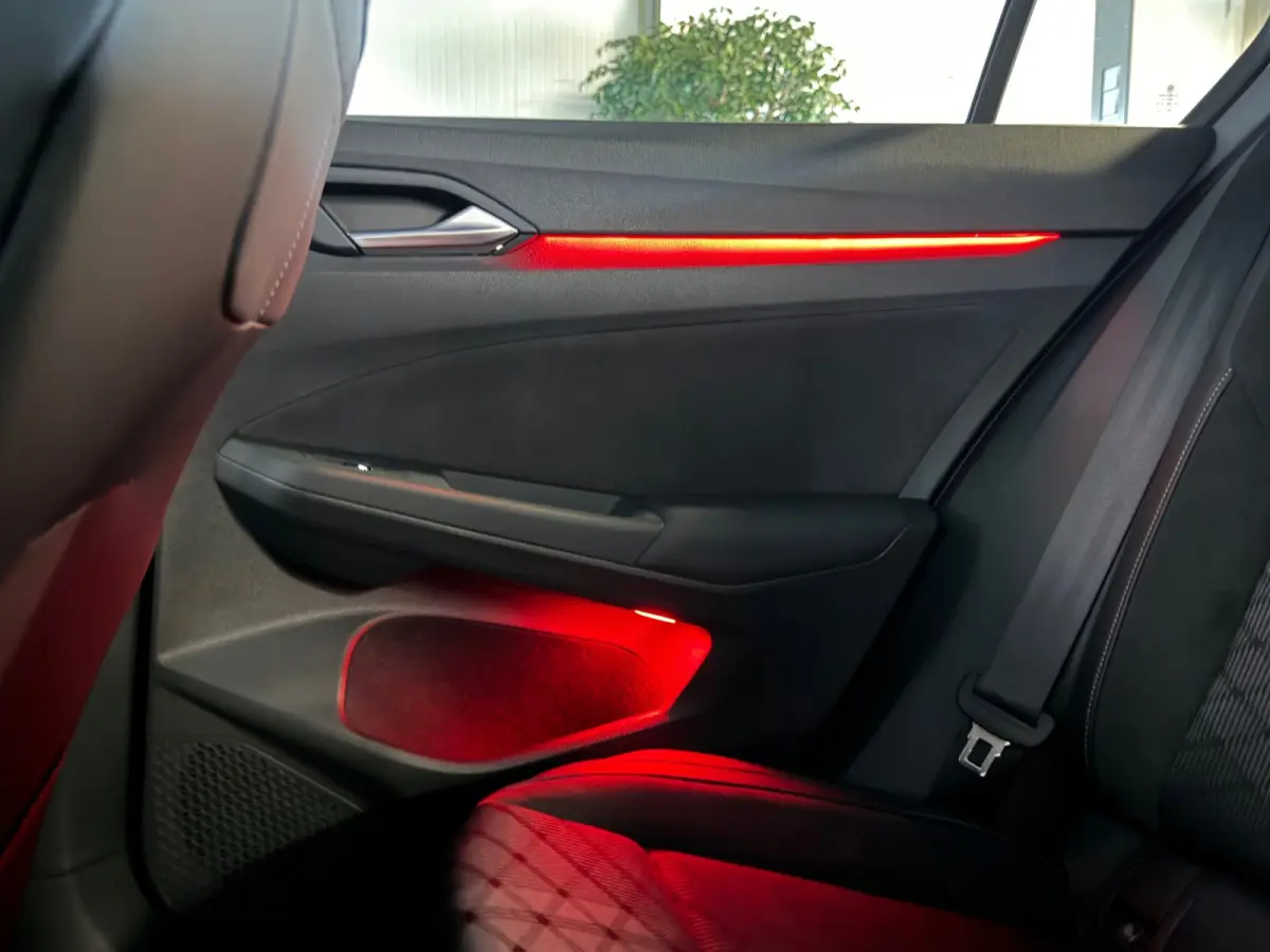 8.5 1.5 eTSI R-Line Facelift Panorama Camera Nardo