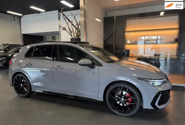 8.5 1.5 eTSI R-Line Facelift Panorama Camera Nardo