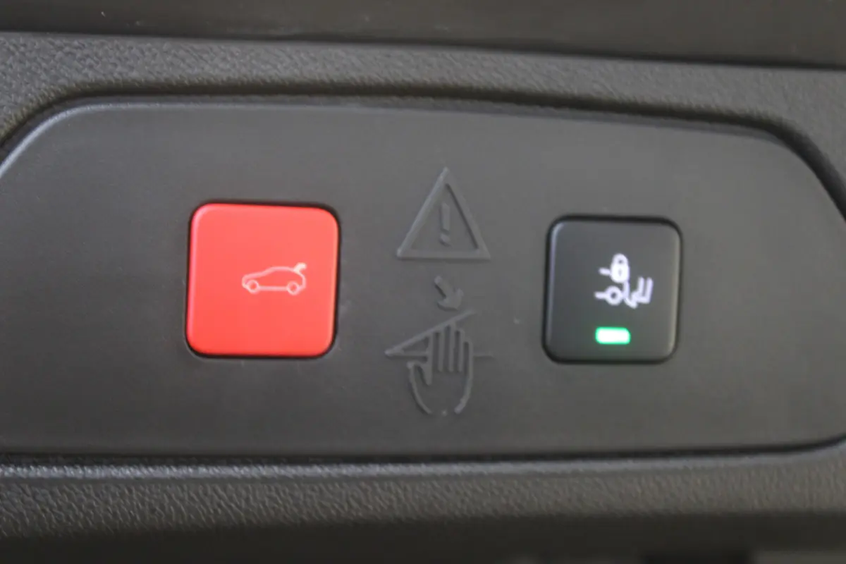 1.6 Turbo Plug-In Hybrid Ultimate