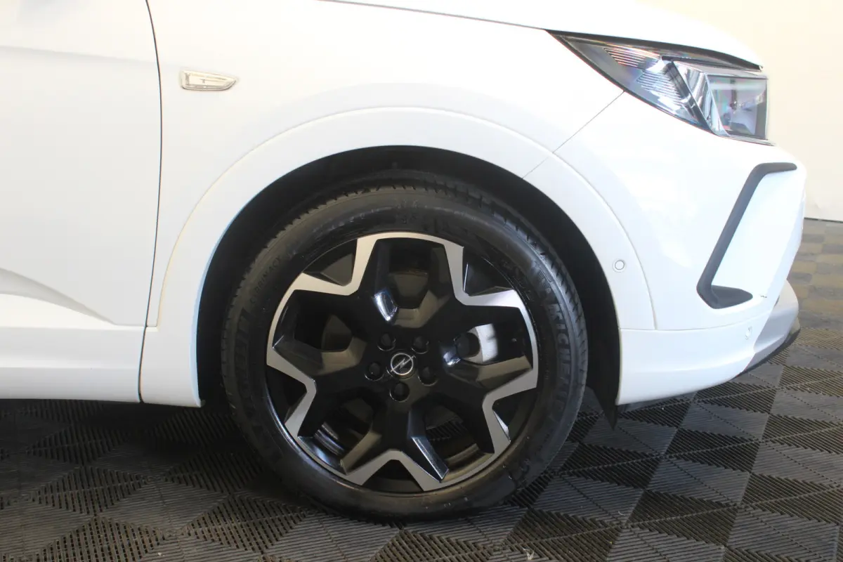 1.6 Turbo Plug-In Hybrid Ultimate