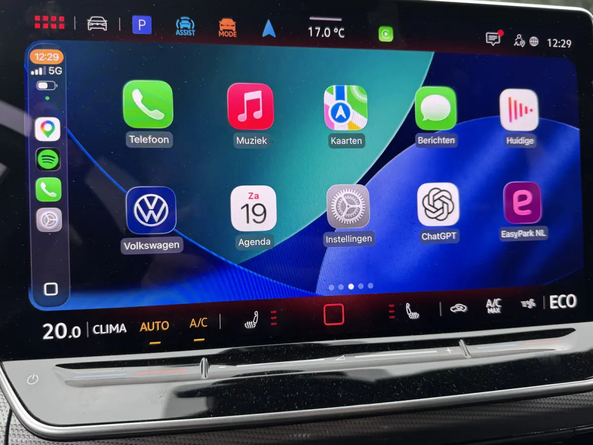 1.5 eHybrid 204PK PHEV 50 JAREN EDITIE CAMERA/ALCANTARA/TREKHAAK/HEAD-UP