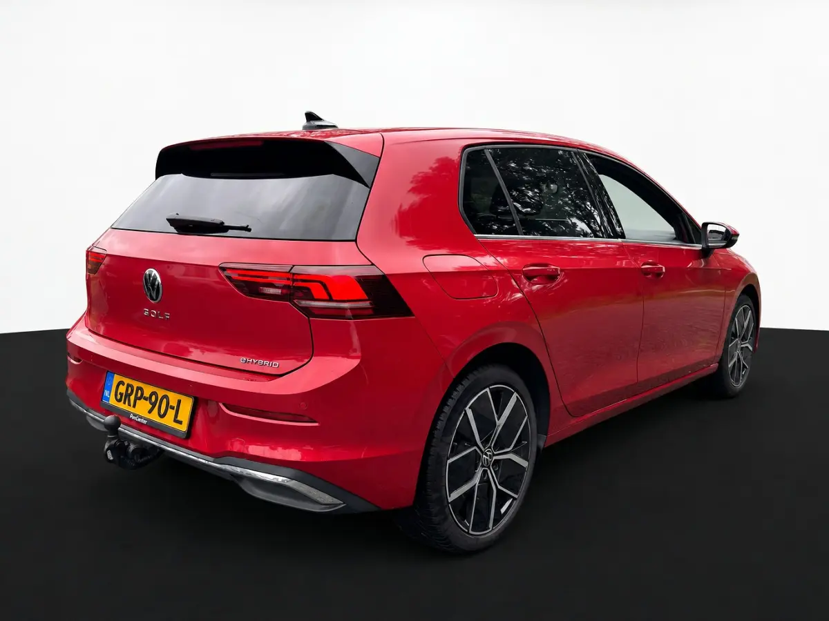 1.5 eHybrid 204PK PHEV 50 JAREN EDITIE CAMERA/ALCANTARA/TREKHAAK/HEAD-UP