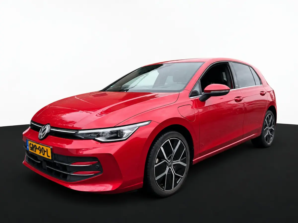 1.5 eHybrid 204PK PHEV 50 JAREN EDITIE CAMERA/ALCANTARA/TREKHAAK/HEAD-UP