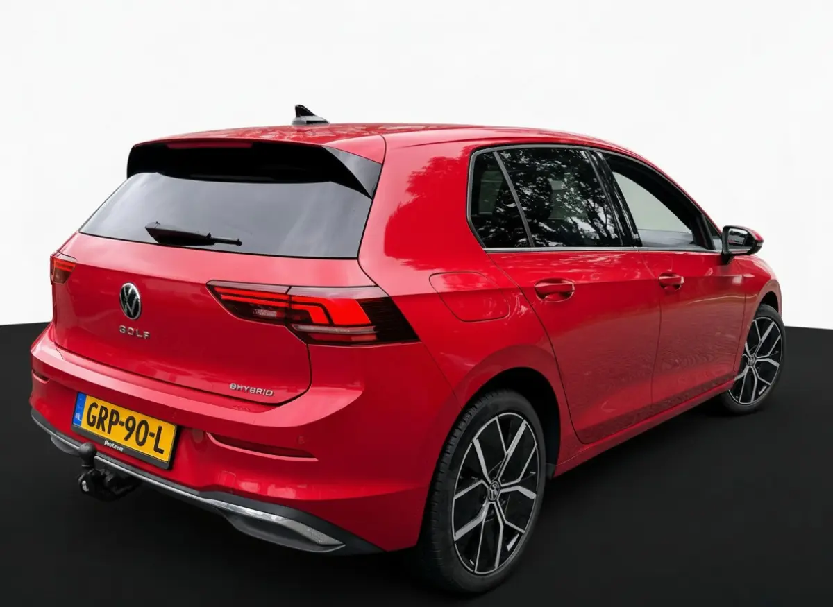 1.5 eHybrid 204PK PHEV 50 JAREN EDITIE CAMERA/ALCANTARA/TREKHAAK/HEAD-UP