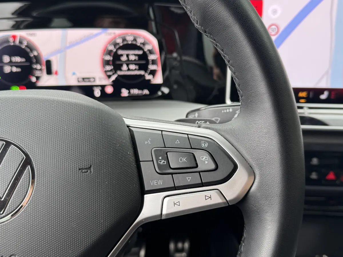 1.5 eHybrid 204PK PHEV 50 JAREN EDITIE CAMERA/ALCANTARA/TREKHAAK/HEAD-UP