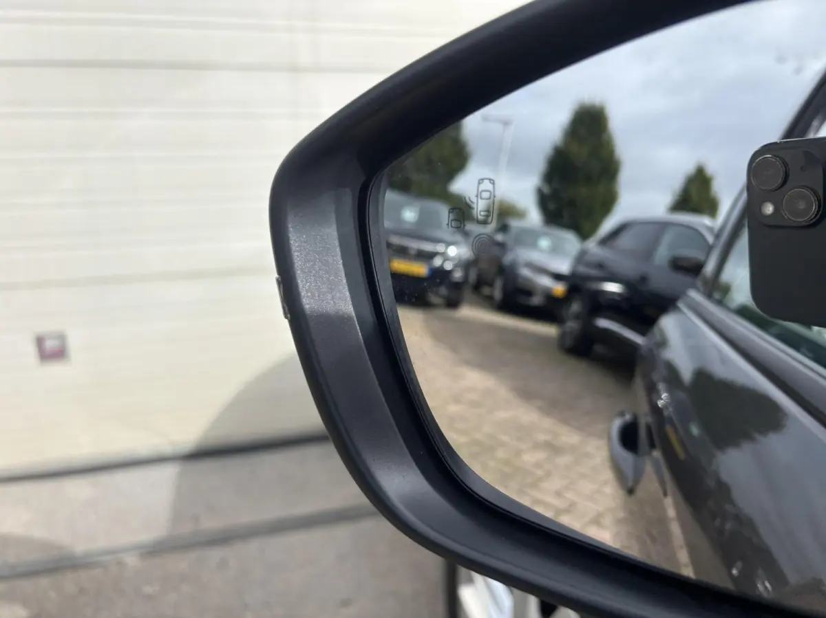 1.2 GS Line/TRWKH/CARPLAY/STOELV/DODEH/PARKS/APK