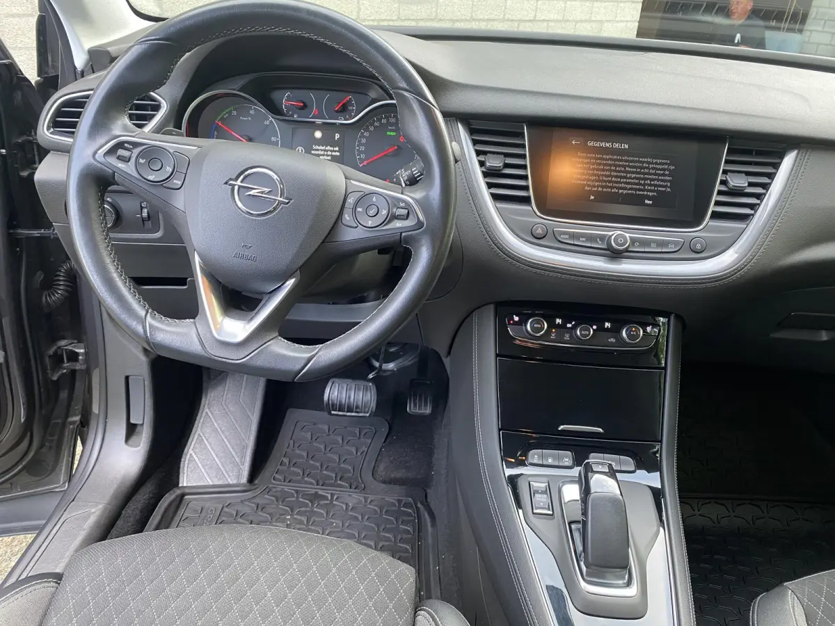 1.6 Turbo Hybrid Business Elegance | Navigatie | Accutest 90% | AGR stoelen |