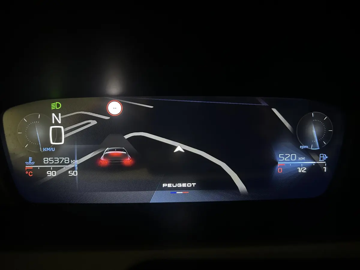 1.2 PureTech Allure | Automaat | Leren Stoelen | Elek. Verstelbare Stoelen | 360 Camera's | Apple Carplay/Android Auto |