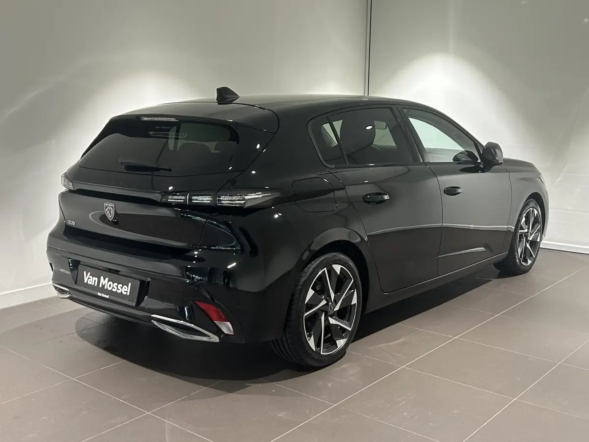 1.2 PureTech Allure | Automaat | Leren Stoelen | Elek. Verstelbare Stoelen | 360 Camera's | Apple Carplay/Android Auto |