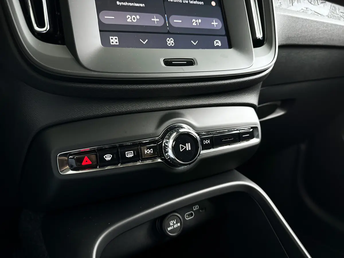 B3 Essential | Parkeercamera | Cruise control | Trekhaak