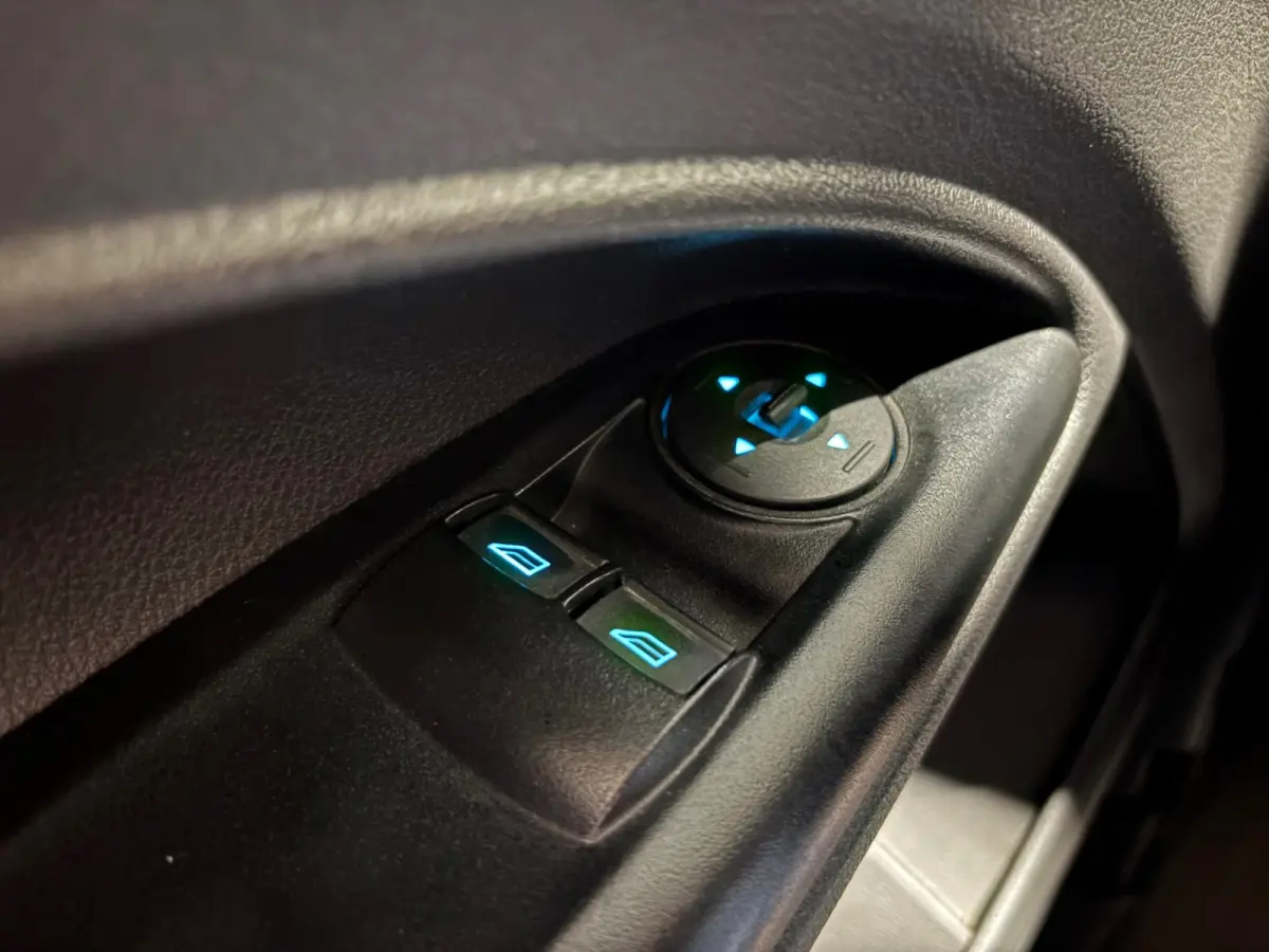 1.0 Ecoboost L2 Ambiente 3-zits,Airco,Marge