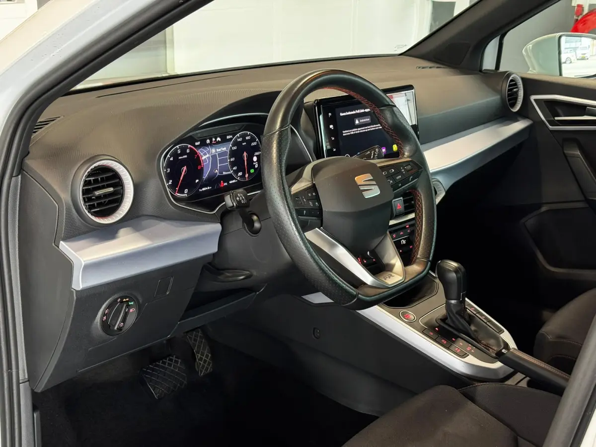 1.0 EcoTSI FR Anniversary*Camera*LED*18''*Keyless*Virtual Cockpit*