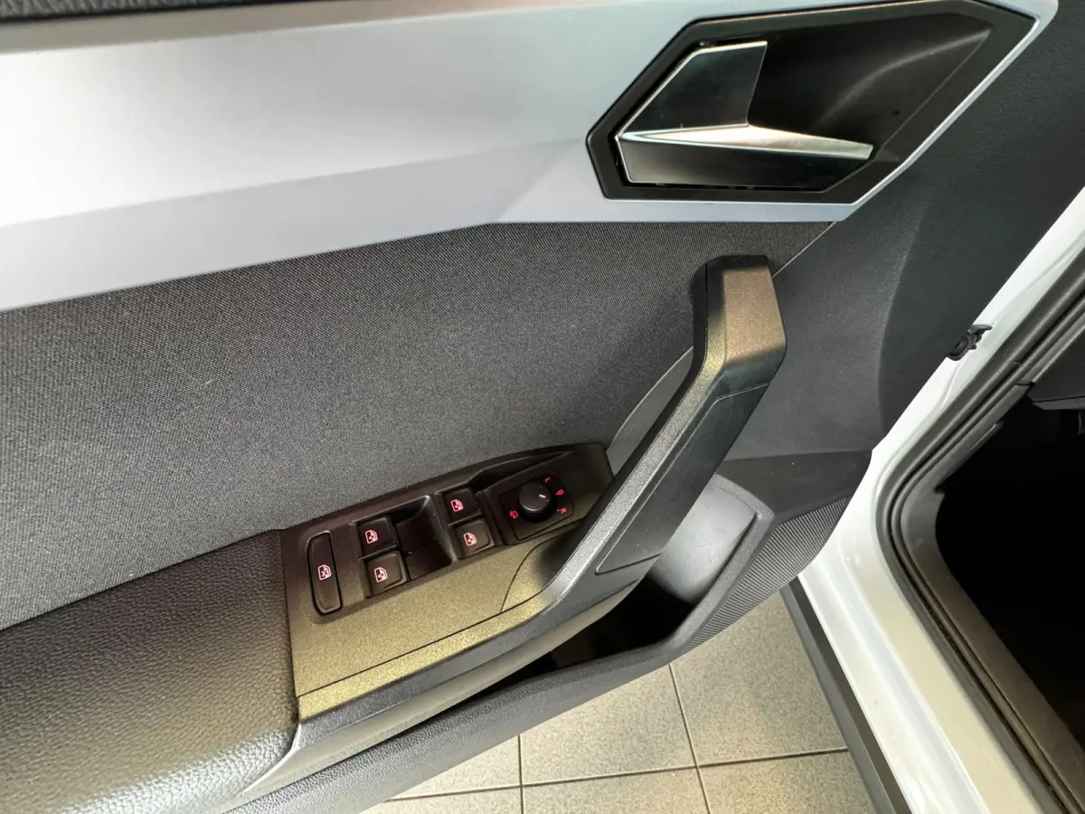 1.0 EcoTSI FR Anniversary*Camera*LED*18''*Keyless*Virtual Cockpit*