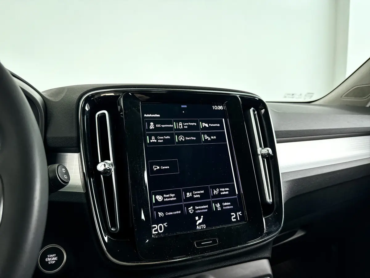 T2 Momentum Business | Parkeercamera | Cruise control