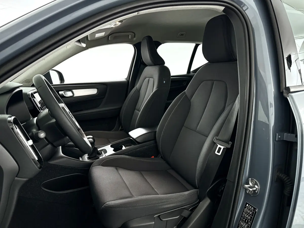 T2 Momentum Business | Parkeercamera | Cruise control