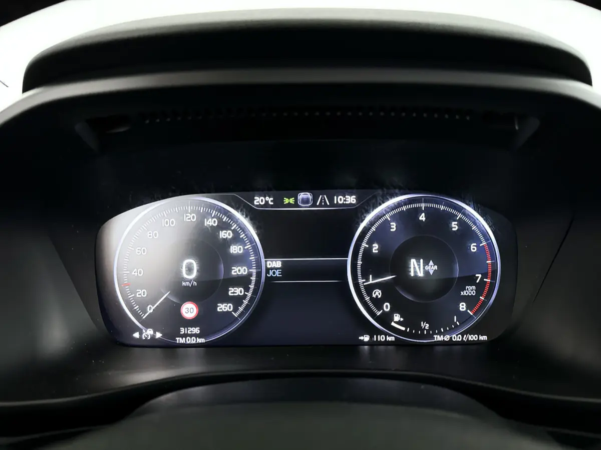 T2 Momentum Business | Parkeercamera | Cruise control