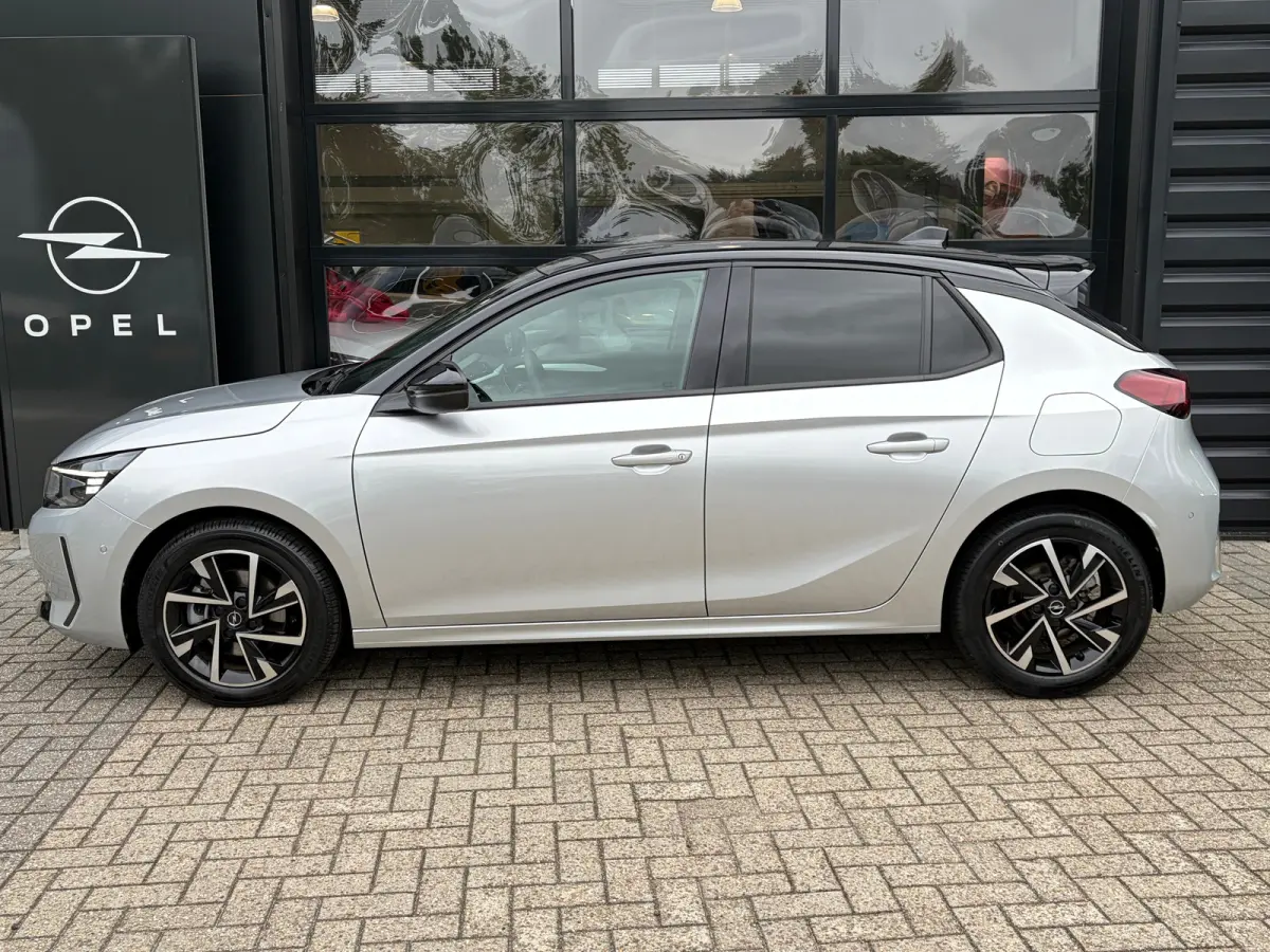 1.2 Turbo Hybrid 145 PK GS | DODEHOEK DETECTIE| DRAADLOZE TELEFOONLADER| KEYLESS ENTRY/START| NAVIGATIE + APPLE CARPLAY/ANDROID AUTO| CAMERA + PARKEERSENSOREN| 16" LM-VELGEN| DAB| ELEC. CLIM