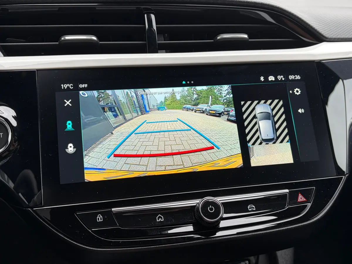 1.2 Turbo Hybrid 145 PK GS | DODEHOEK DETECTIE| DRAADLOZE TELEFOONLADER| KEYLESS ENTRY/START| NAVIGATIE + APPLE CARPLAY/ANDROID AUTO| CAMERA + PARKEERSENSOREN| 16" LM-VELGEN| DAB| ELEC. CLIM
