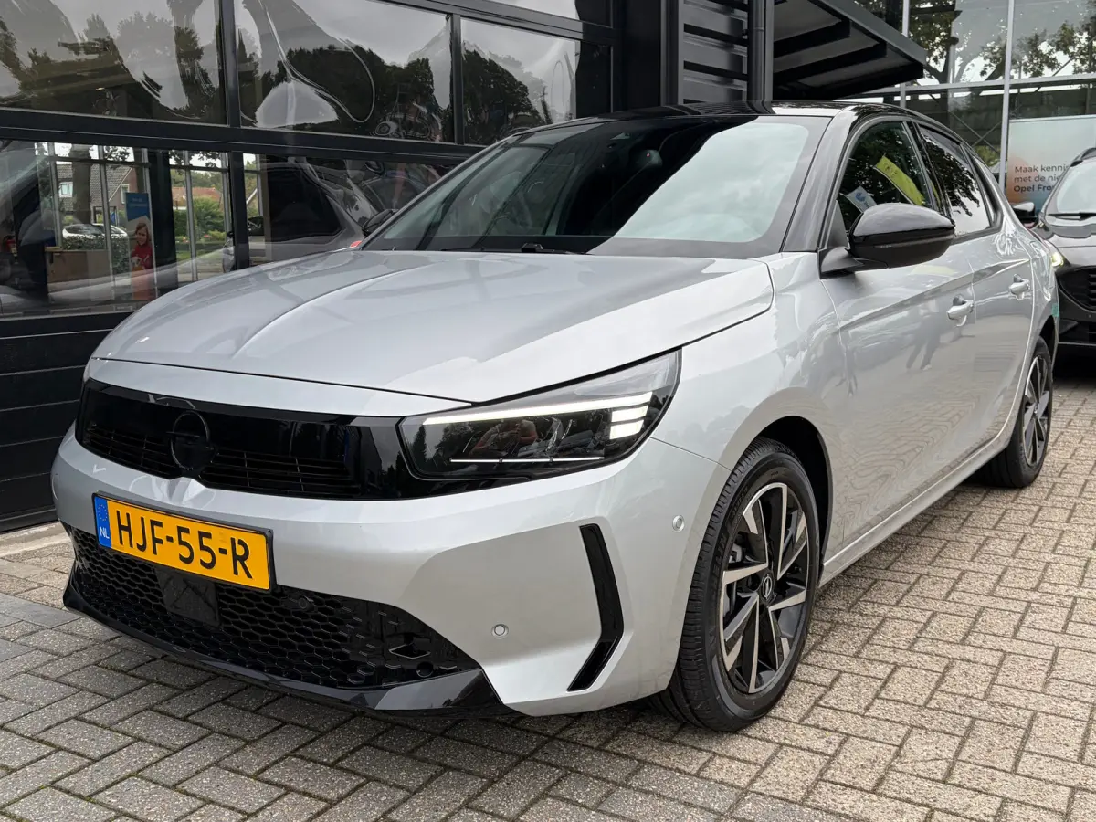 1.2 Turbo Hybrid 145 PK GS | DODEHOEK DETECTIE| DRAADLOZE TELEFOONLADER| KEYLESS ENTRY/START| NAVIGATIE + APPLE CARPLAY/ANDROID AUTO| CAMERA + PARKEERSENSOREN| 16" LM-VELGEN| DAB| ELEC. CLIM