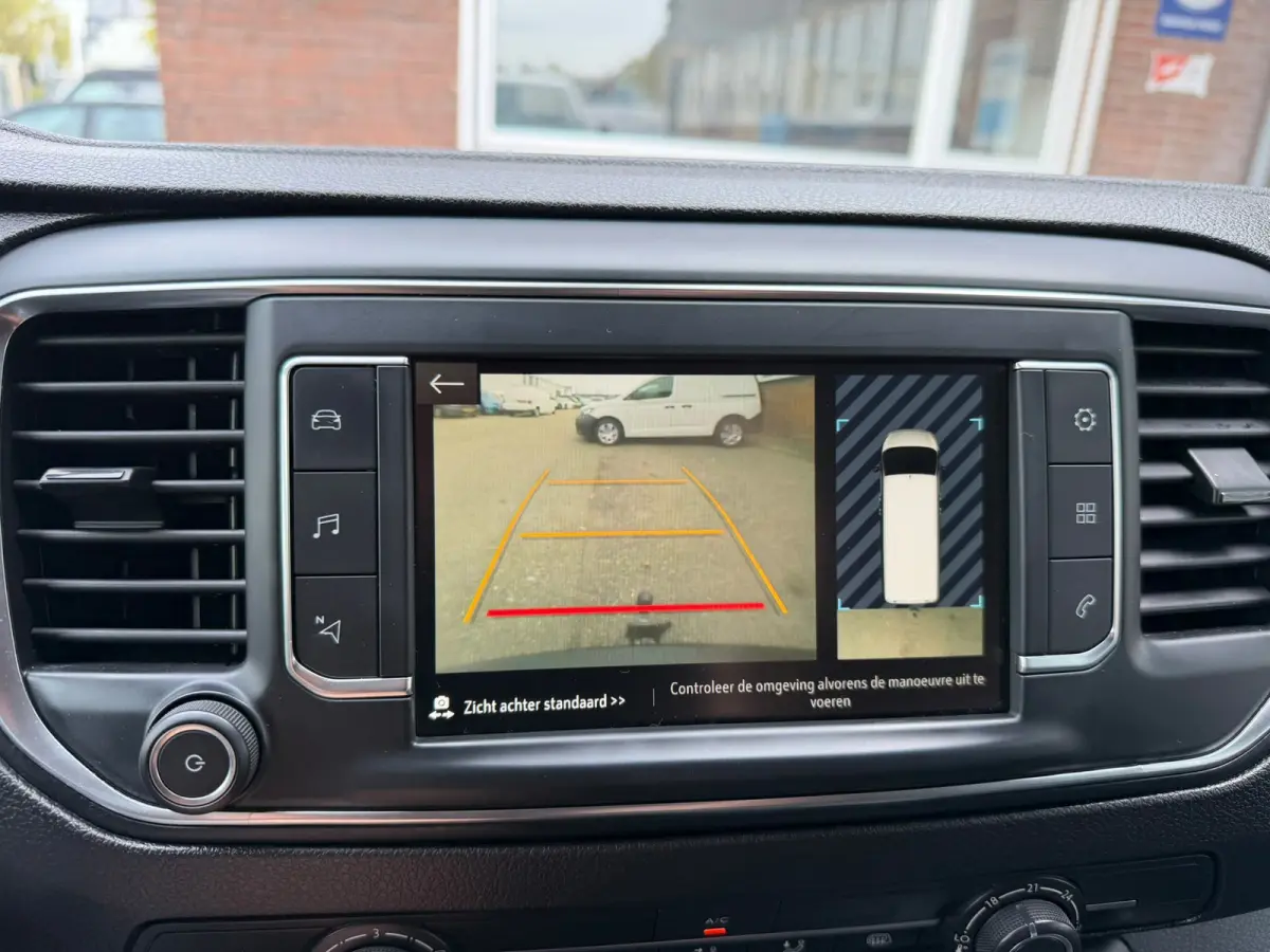 2.0 CDTI L3H1 Edition / Trekhaak / App connect / Camera / Laadruimte inrichting