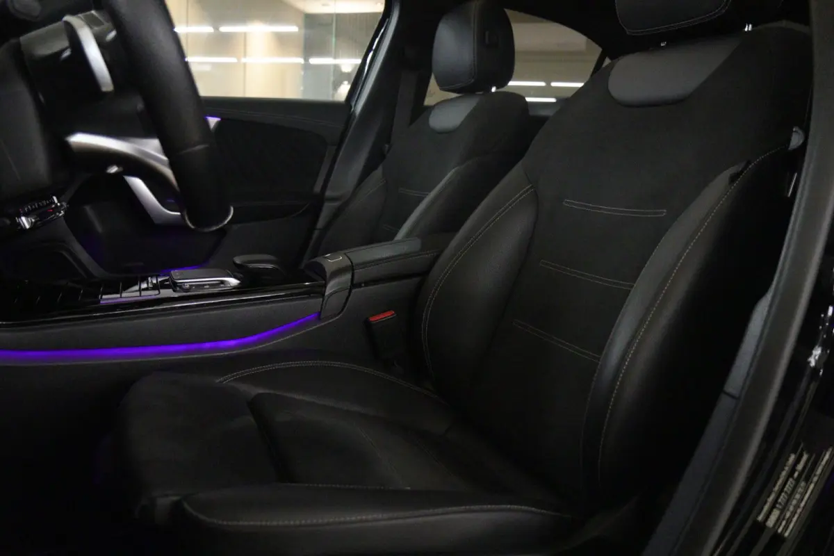 250 e Premium Plus AMG NIGHT PAKKET PANO/BLACKSTYLE/CARPLAY/CAM/BOMVOL