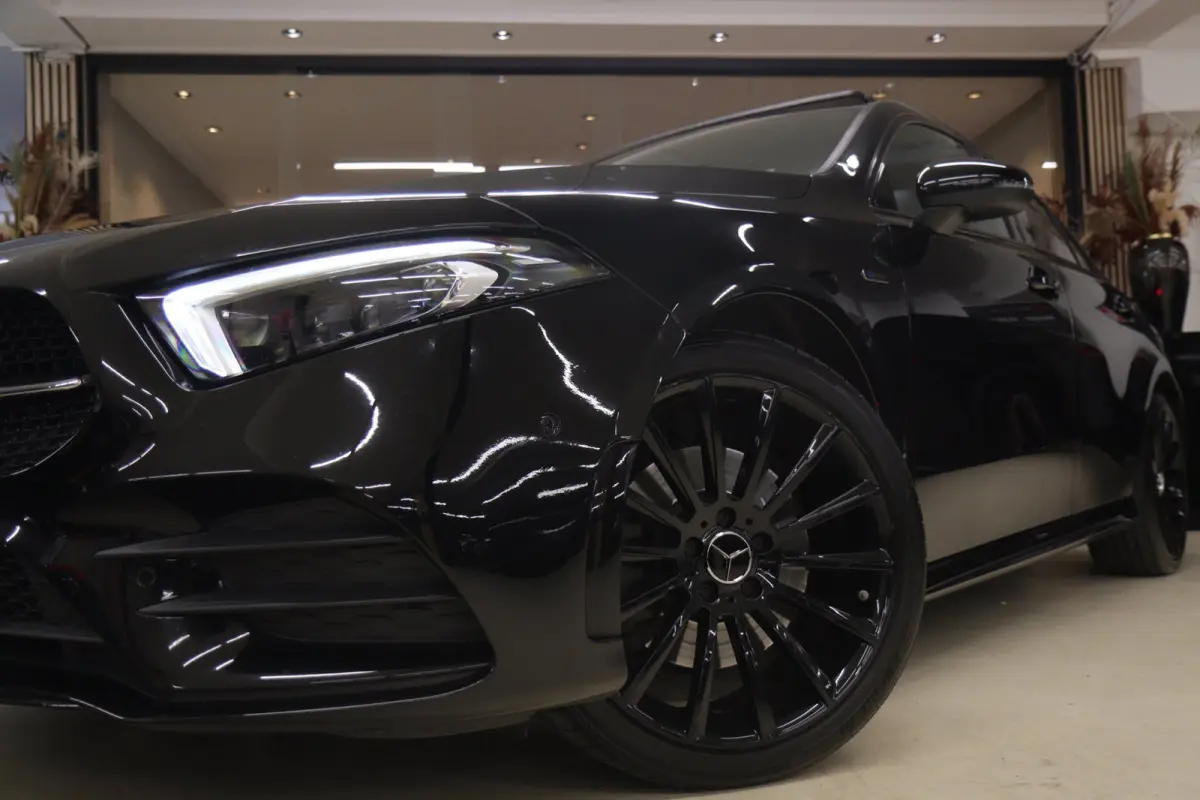 250 e Premium Plus AMG NIGHT PAKKET PANO/BLACKSTYLE/CARPLAY/CAM/BOMVOL