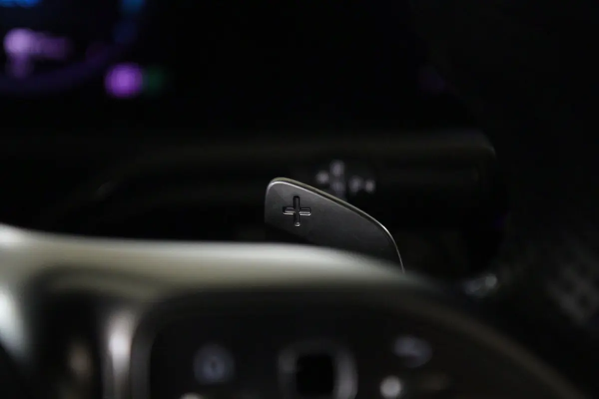 250 e Premium Plus AMG NIGHT PAKKET PANO/BLACKSTYLE/CARPLAY/CAM/BOMVOL