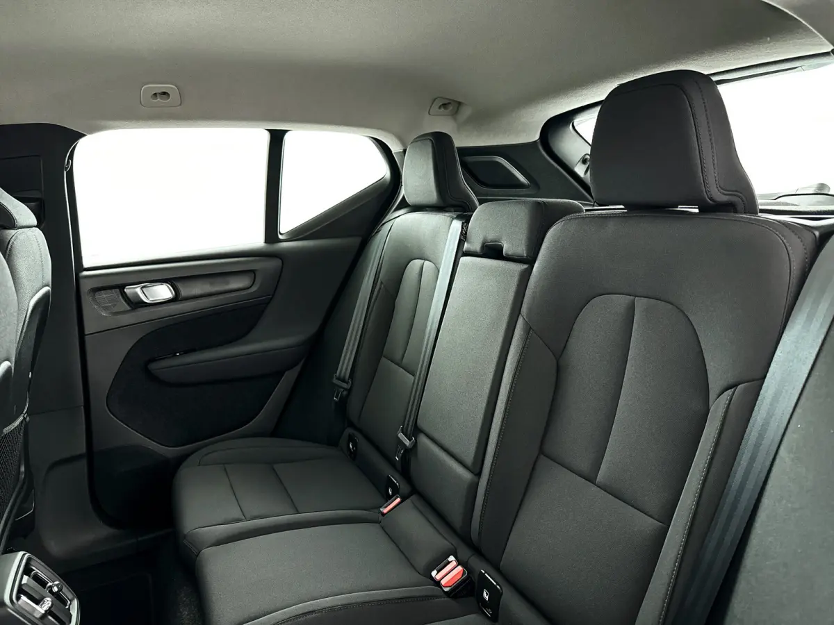 T2 Business Pro | Parkeercamera | Stoel- en Stuurverwarming | Cruise control | Navigatie
