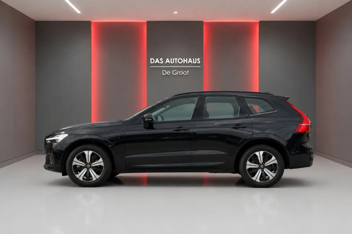 2.0 T6 Plug-in hybrid AWD Plus Dark | Pano | ACC | Leer