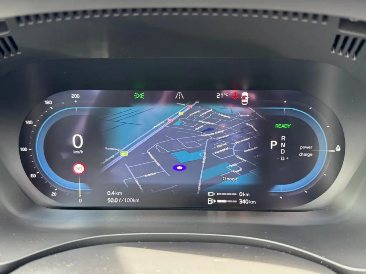 2.0 T6 Plug-in hybrid AWD Plus Dark | Pano | ACC | Leer