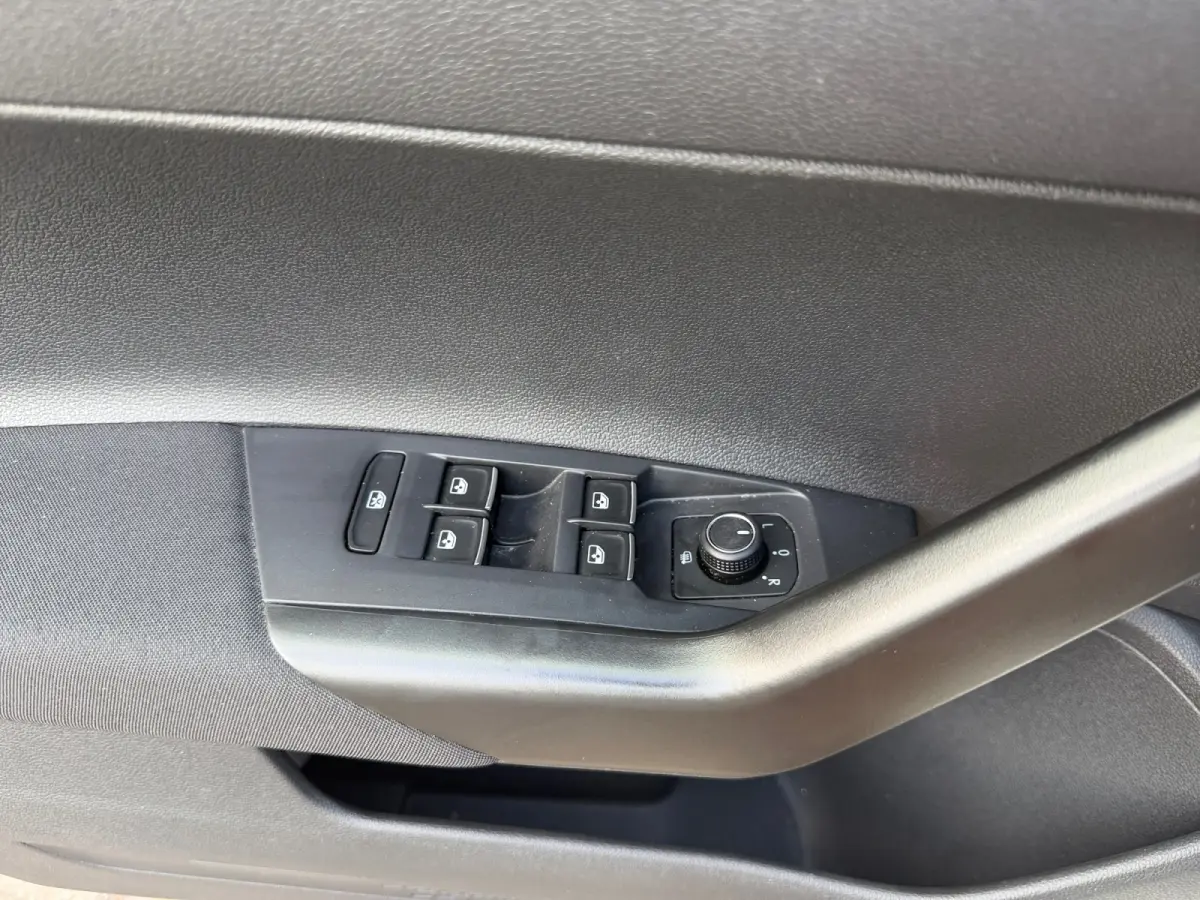 1.0 TSI Highline Aut- Nap 67dkm, Carplay, Android Auto, Led, Stoelverwarming, Privacy Glass