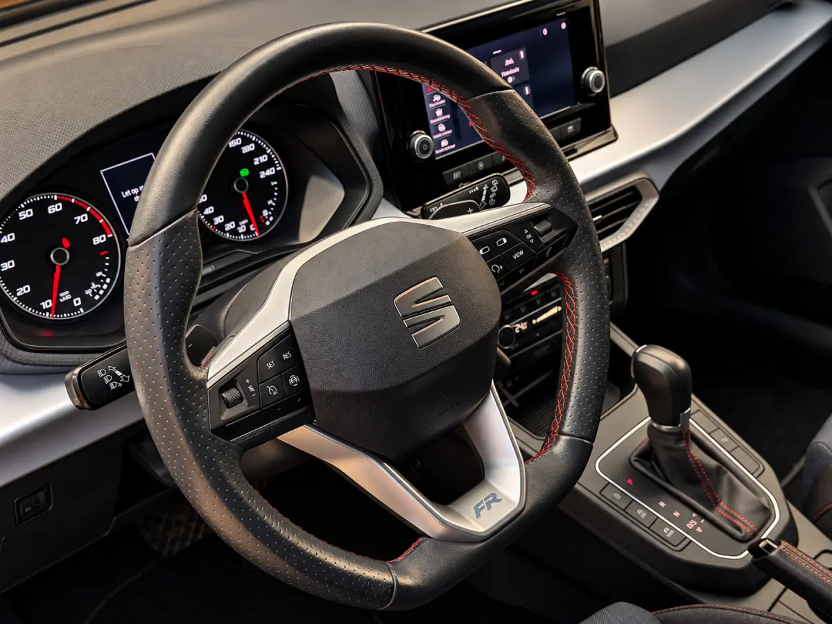 1.0 EcoTSI FR Business Intense Carplay_Led_ACC_Navi