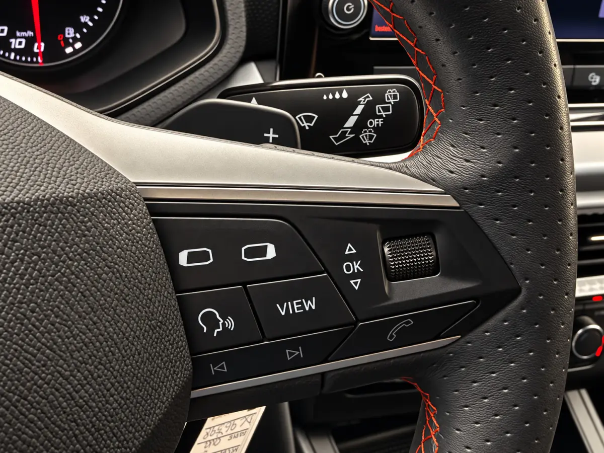 1.0 EcoTSI FR Business Intense Carplay_Led_ACC_Navi