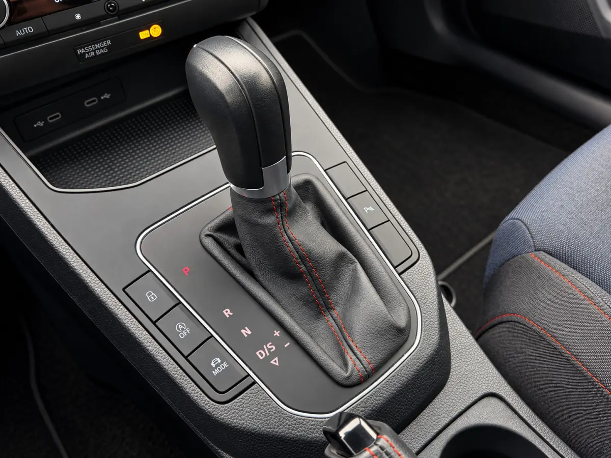 1.0 EcoTSI FR Business Intense Carplay_Led_ACC_Navi